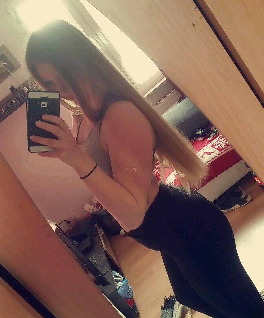Lily604 from British Columbia,Canada
