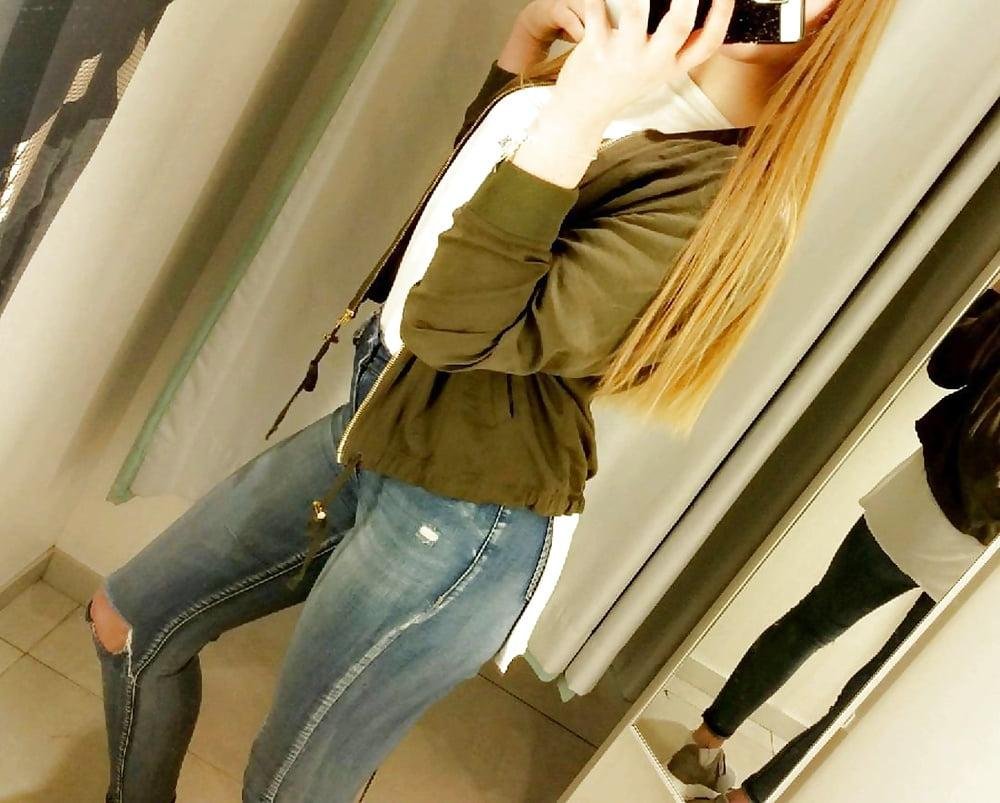 Lily604 from British Columbia,Canada