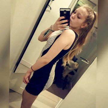 Lily604 from British Columbia,Canada